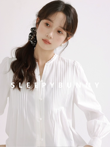 瞌睡兔 Белый фонарь, весенняя ретро рубашка, французский стиль, подходит для подростков, V-образный вырез