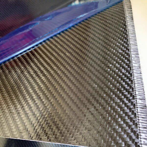 Углеродного волокна бумаги 厂家碳纤维单向预浸料碳素30克到125克ud布单向模压成型环氧碳布