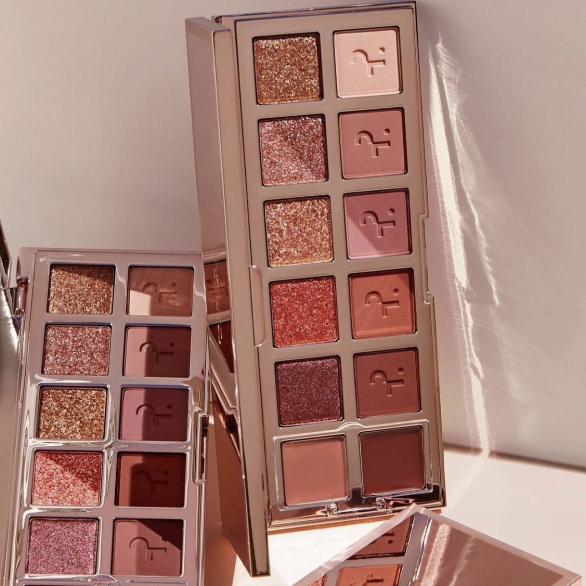 Spot Patrick Ta 12 color eye shadow disc 1 dairies tea brown curry earth commute 2 generations of roses