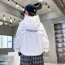 Childrens summer clothing thin sunscreen boy 2021 new Korean version of the Korean version with a cap jacket for a large child blouse
