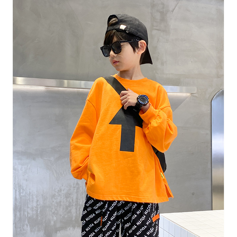 Boys' personality printed long-sleeved T-shirt 2022 new autumn dress loose Western school children's sweatshirt in the big boy top tide