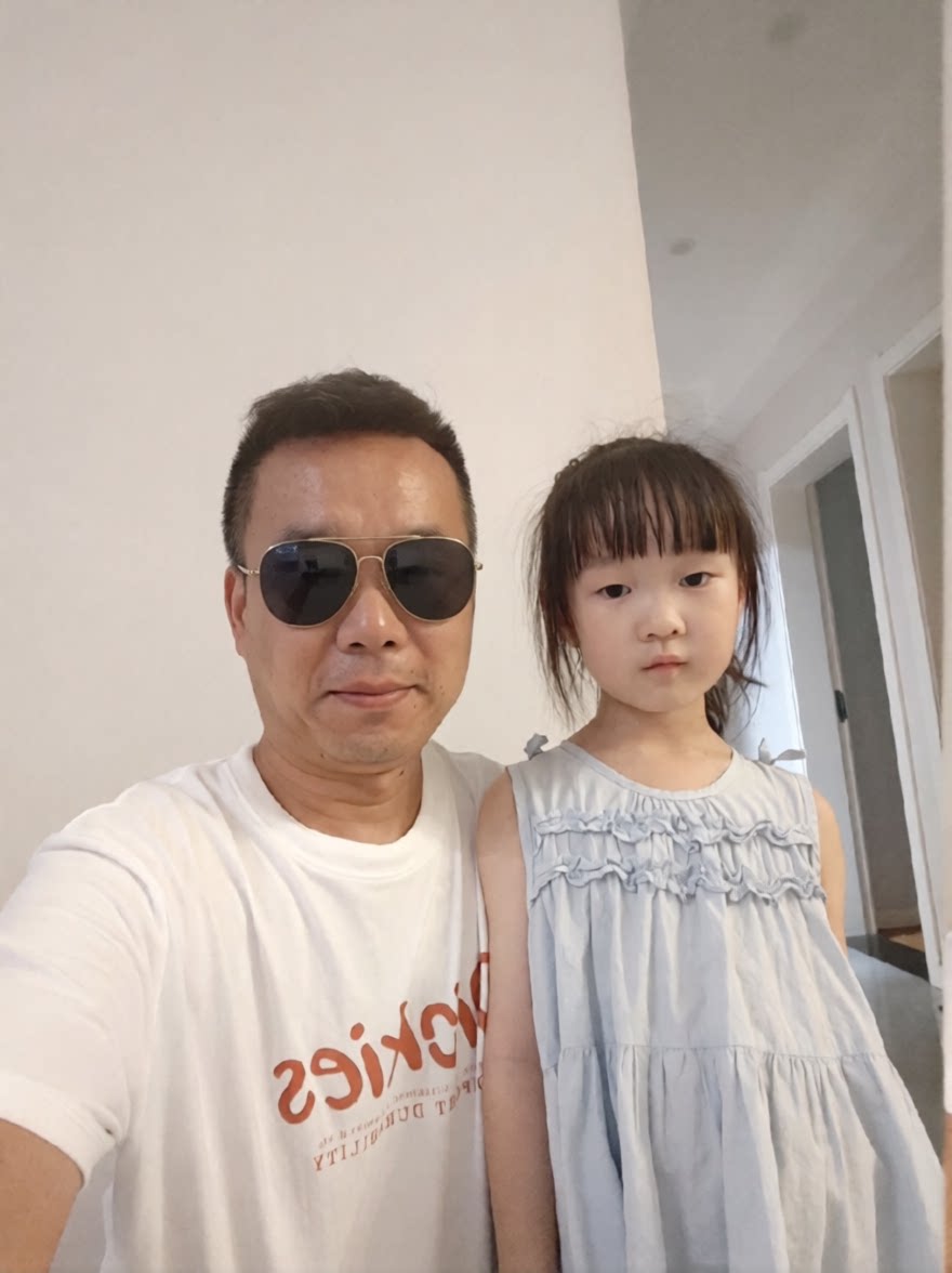 美裙沐衣的LOGO