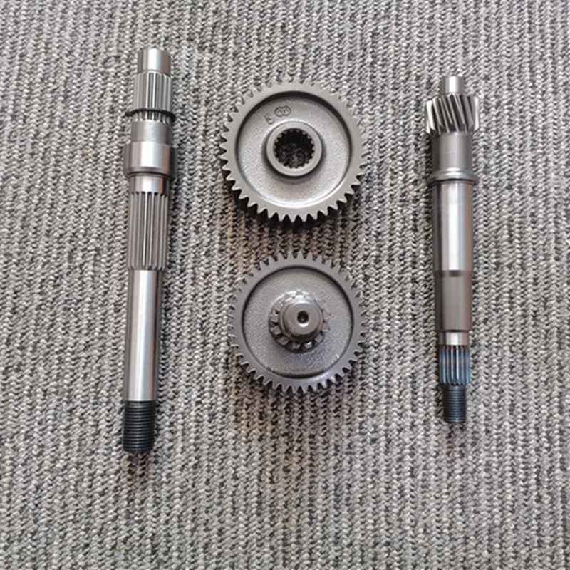 Pedal locomotive 125 150 engine drive rear tail teeth four gearboxes output shaft drive shaft gear