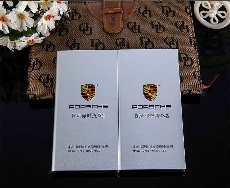 Quà tặng điện thoại di động phổ biến điện thoại di động sạc kho báu 10.000 mA chữ logo công ty tùy chỉnh món quà lưu niệm - Ngân hàng điện thoại di động sạc dự phòng veger