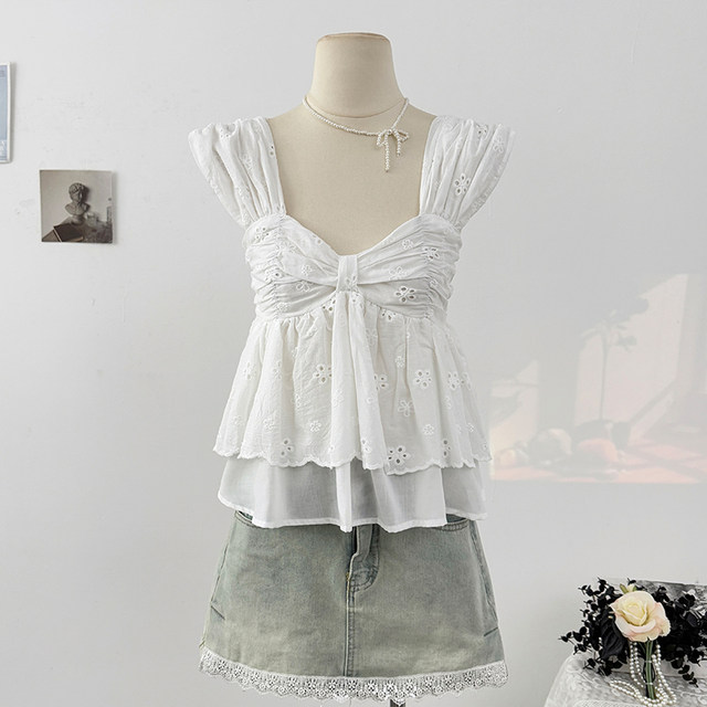 Sweet hottie sexy V-neck ruffle camisole women's summer 2025 embroidered flower hollow pleated skirt top