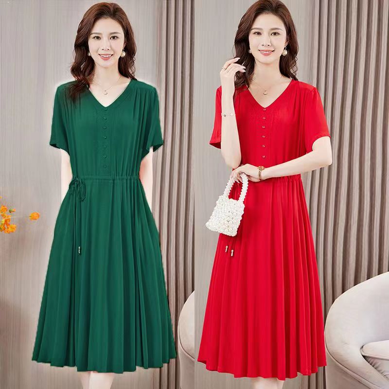 Plus-Size Women's Dress, Stylish and Slimming, Suitable for Overweight Women (200-240 Pounds), Covers the Belly, Knee-Length, Summer