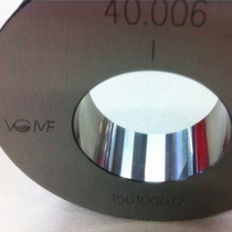  Smooth glossy ring gauge 2 3 4 5 6 8 9 10 Outer diameter Inner diameter pair meter calibration meter through and stop ring Spot 0 line