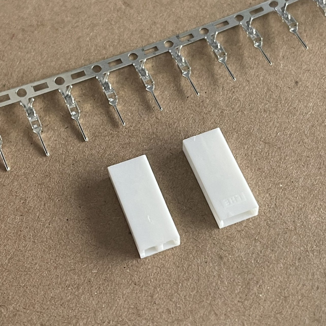 LHE BHSMR-02VS empty connection power connector plug 2P Gonghead terminals-Taobao