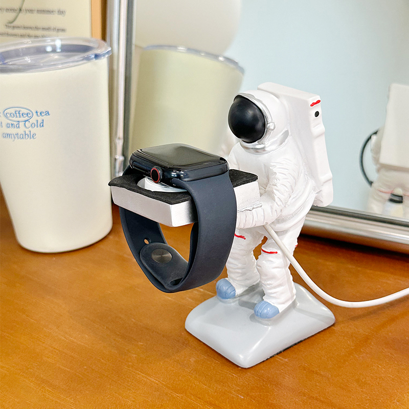 Creative Astronaut-Themed Huawei Watch Charger Watch4Pro Stand Gt5 Charging Base Apple Stand