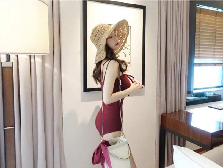 Áo tắm nữ một mảnh in lưới thời trang đỏ 2018 mới làn sóng gợi cảm mỏng ngực nhỏ siêu tụ tập Hàn Quốc nhỏ tươi đồ bơi liền thân cho bé trai
