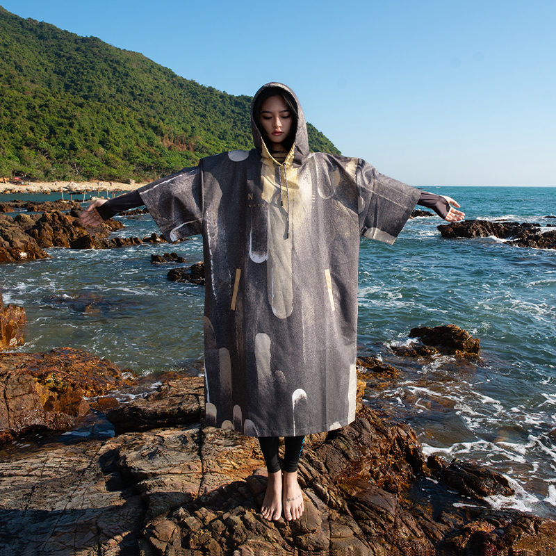 Nujune "Watermark Black" Quick-Dry Surf and Swim Robe, Diving Towel, Beach Windproof Portable Changing Robe