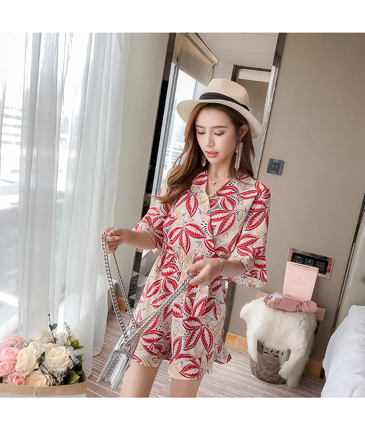 VK旗艦店 韓系時尚喇叭袖碎花連身褲雪紡衫套裝短袖褲裝