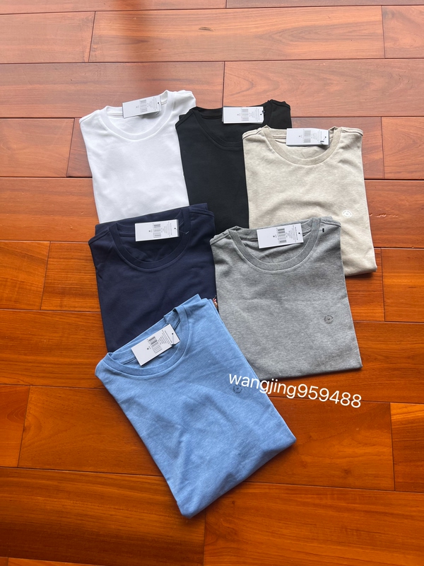 Family-Friendly Style, Pima Cotton, Crew Neck T-Shirt. Please Check the Size Family-Friendly Style, Pima Cotton, Crew Neck T-Shirt. Please Check the Size