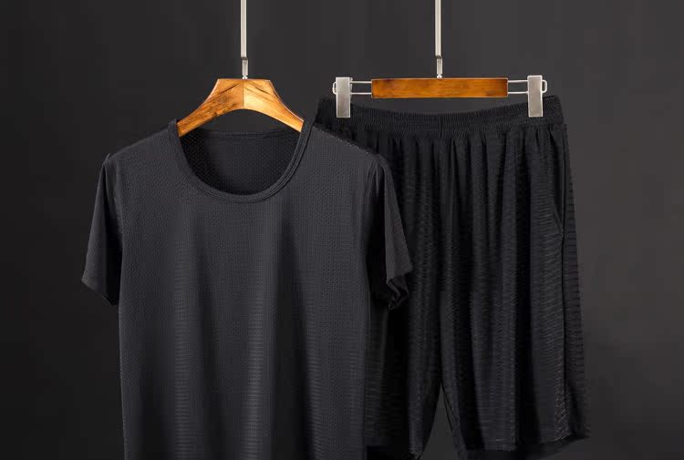 Băng lụa T-Shirt ngắn tay nam thể thao giản dị phù hợp với lưới thoáng khí quần short mát mẻ mùa hè siêu mỏng năm quần