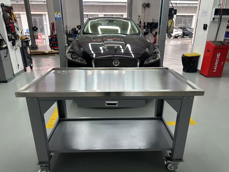 Car Repair Engine Overhaul Workbench with a Load Capacity of 1000kg, Mechanical Repair Work Table with Oil Drain Hole