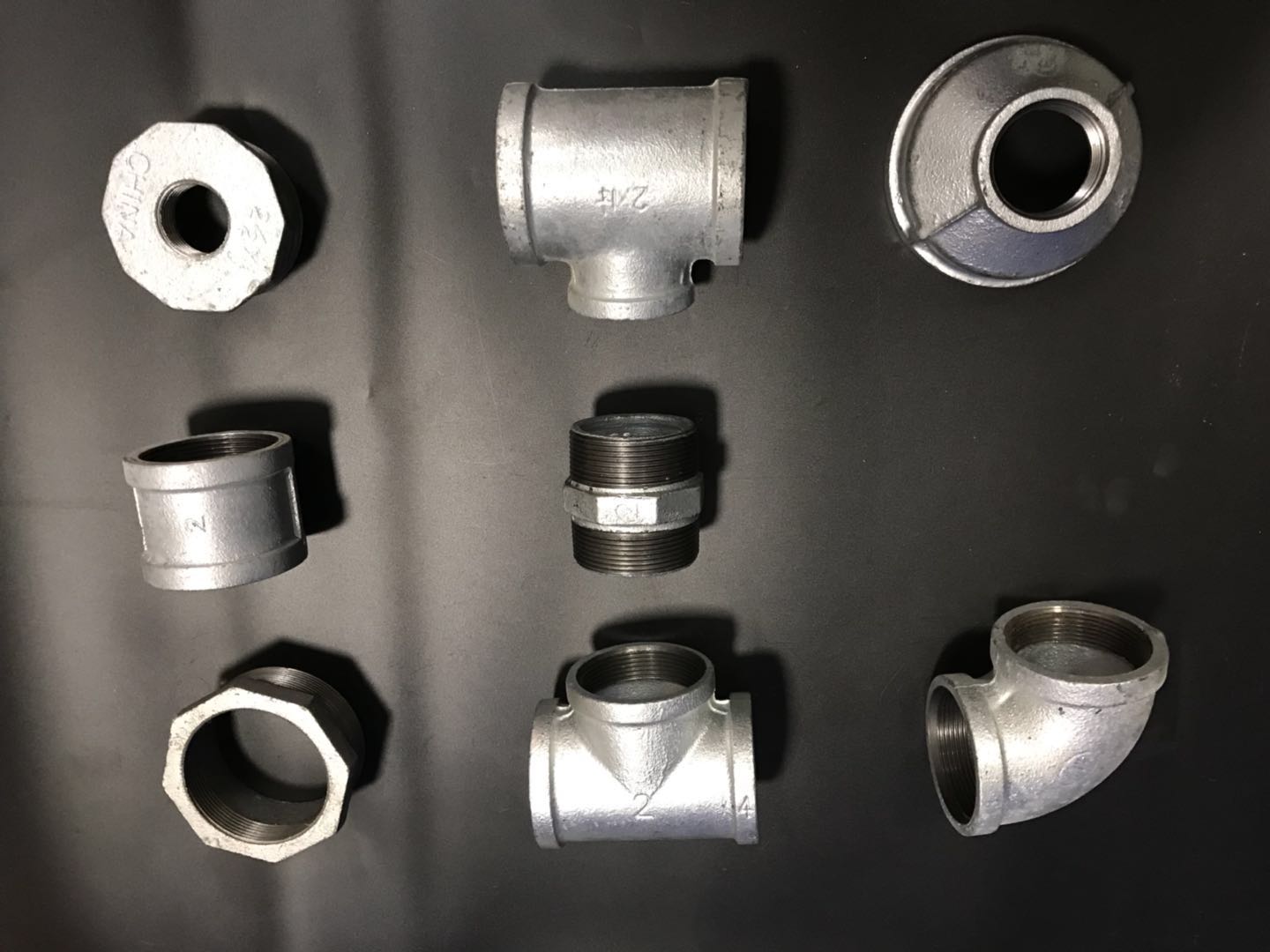 Guozheng galvanized elbow three - way wire iron four - way alive and filled plug - cap straight - Ma steel pipe fittings