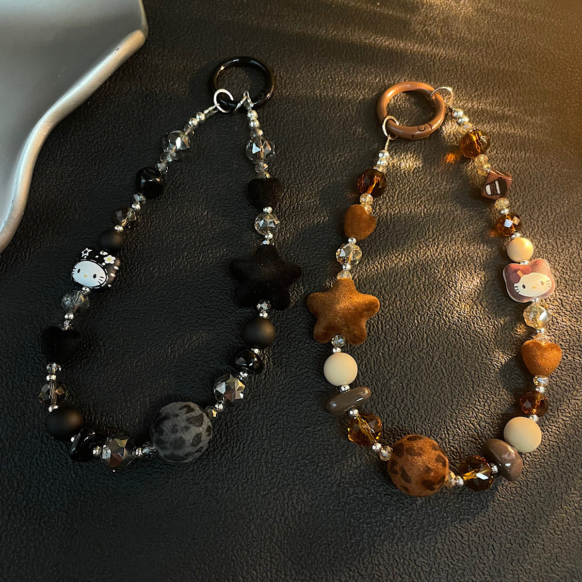 Ta Cheng, suitable for autumn and winter, leopard print beaded phone charm, high-grade brushed beaded pendant, cute star.