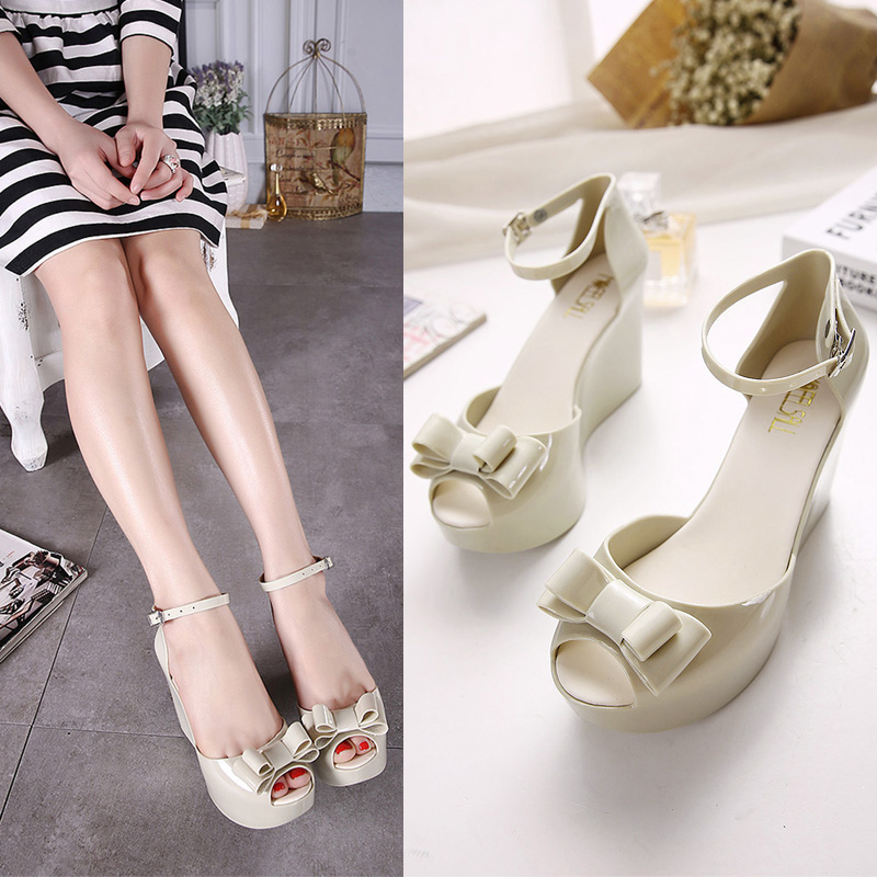 Korean version of the summer slope with female sandals fish mouth high-heeled sexy wild nude Roman shoes thick-soled jelly shoes