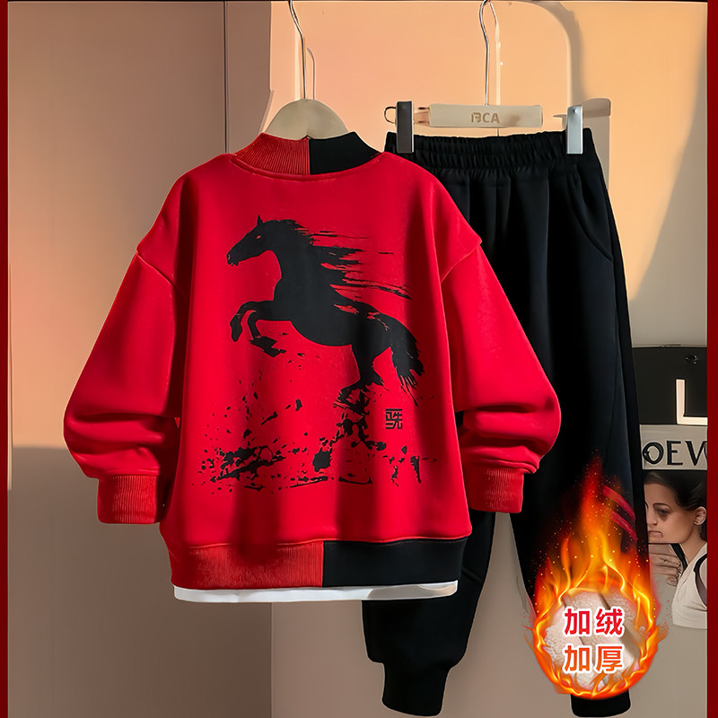 Осенне-зимние костюмы для мальчиков, новинка 2025 года, зима плюс бархат, спортивный детский красивый красный свитер, новогодняя одежда tide