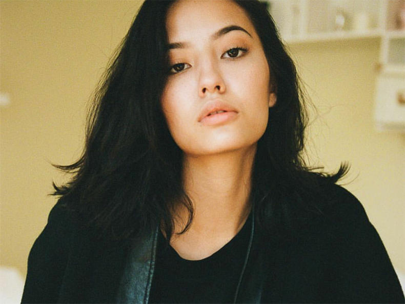 跟这5个泰国女孩穿衣服