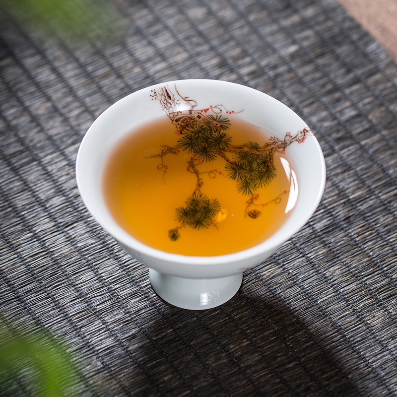 The Owl up jingdezhen ceramics by hand high liquor sample tea cup hand - made glair pine and wall painting of the cup