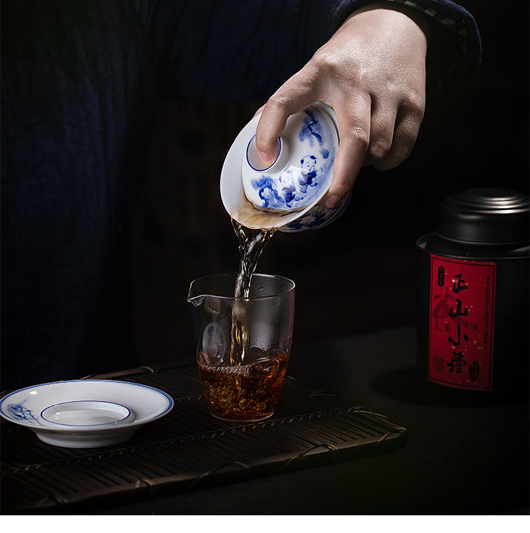 Jingdezhen kung fu tea set manual hand - made tea set under the blue and white glaze color lad ceramic bowl tureen three cups