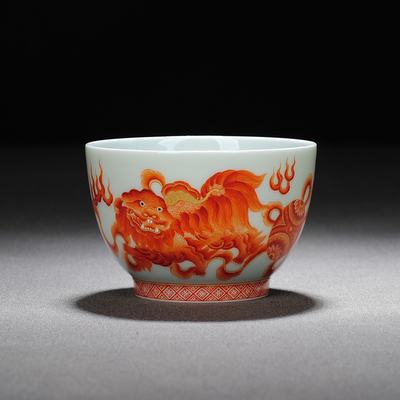 【 7.5 】 jingdezhen pure manual hand - made heavy industry alum red lion master sample tea cup