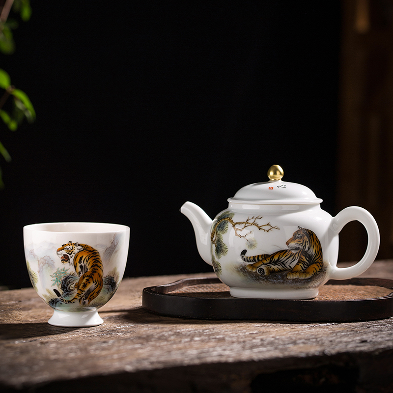 Jingdezhen ceramic hand - made tiger teapot manual teapot household move single pot of kung fu tea pot