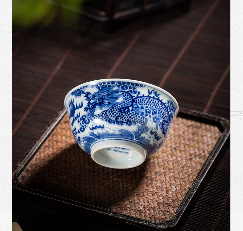 The Owl up jingdezhen maintain manual ceramic blue and white hand painting of wulong tea cup master kung fu tea cup