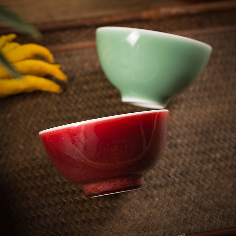 The Owl up jingdezhen tea checking ceramic cups single CPU kongfu master cup draw peach is ruby red glaze cup