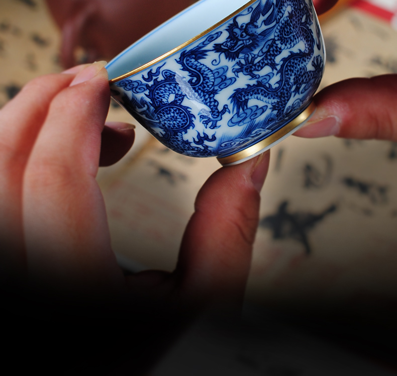 The Owl up jingdezhen blue and white see colour master dragon tea cup draw ceramic cups kung fu tea sample tea cup