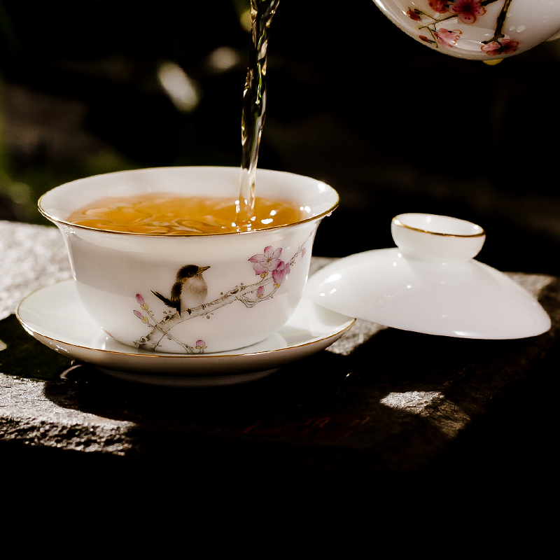 Jingdezhen ceramic powder enamel tureen hand - made painting of flowers and kung fu tea tea cup three medium bowl to bowl the magpies