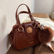 South Wind Chio2nd Nagoya handbag woman this year popular explosion of retro commuter bag shoulder slope bag bag