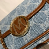 Универсальная ретро демисезонная сумка на одно плечо