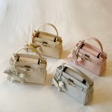 Мятная небольшая сумка на одно плечо