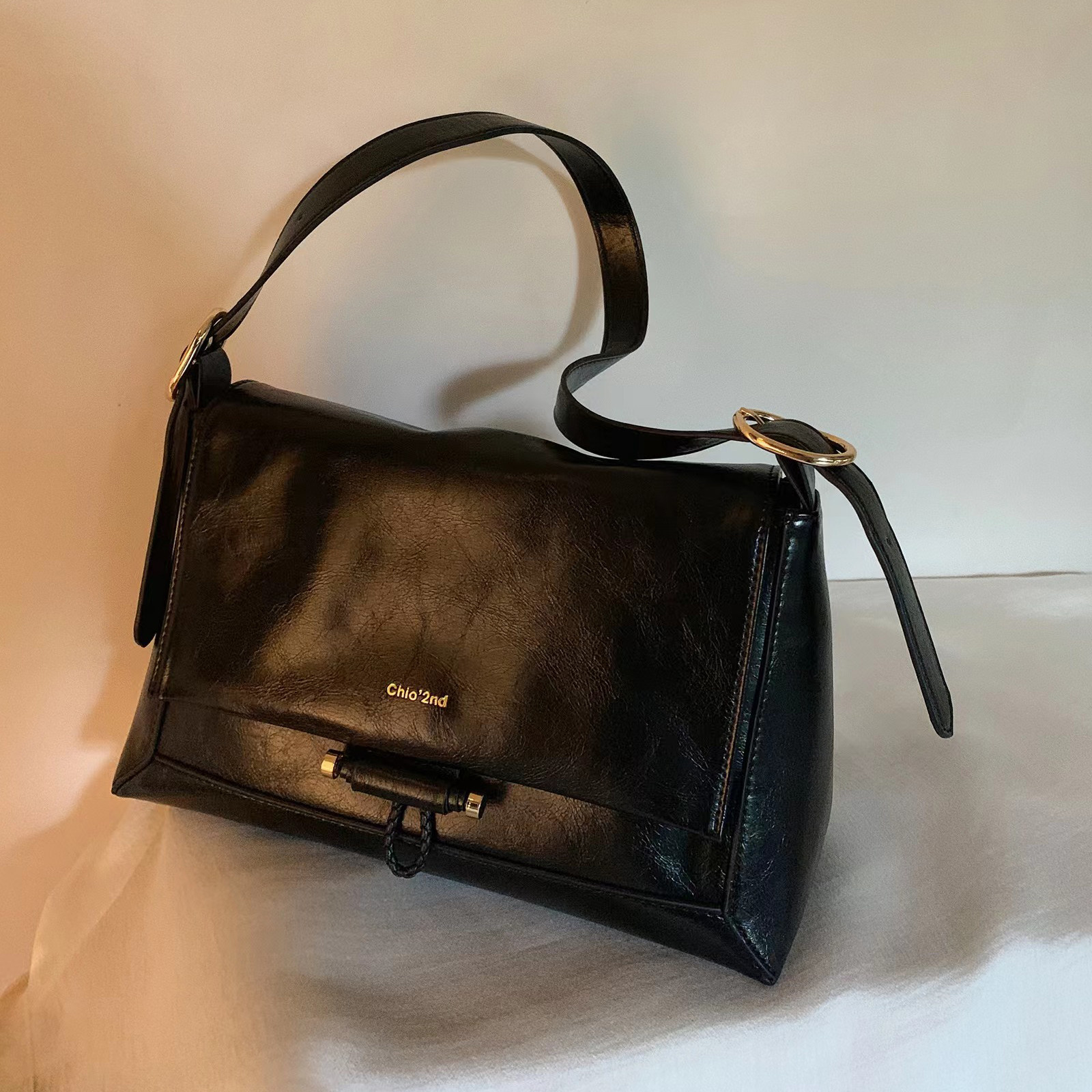 South Wind Chio2nd Senior Sense Small Shoulder Bag Woman 20232022 New Mode Fashion Commuter Slipper Bag