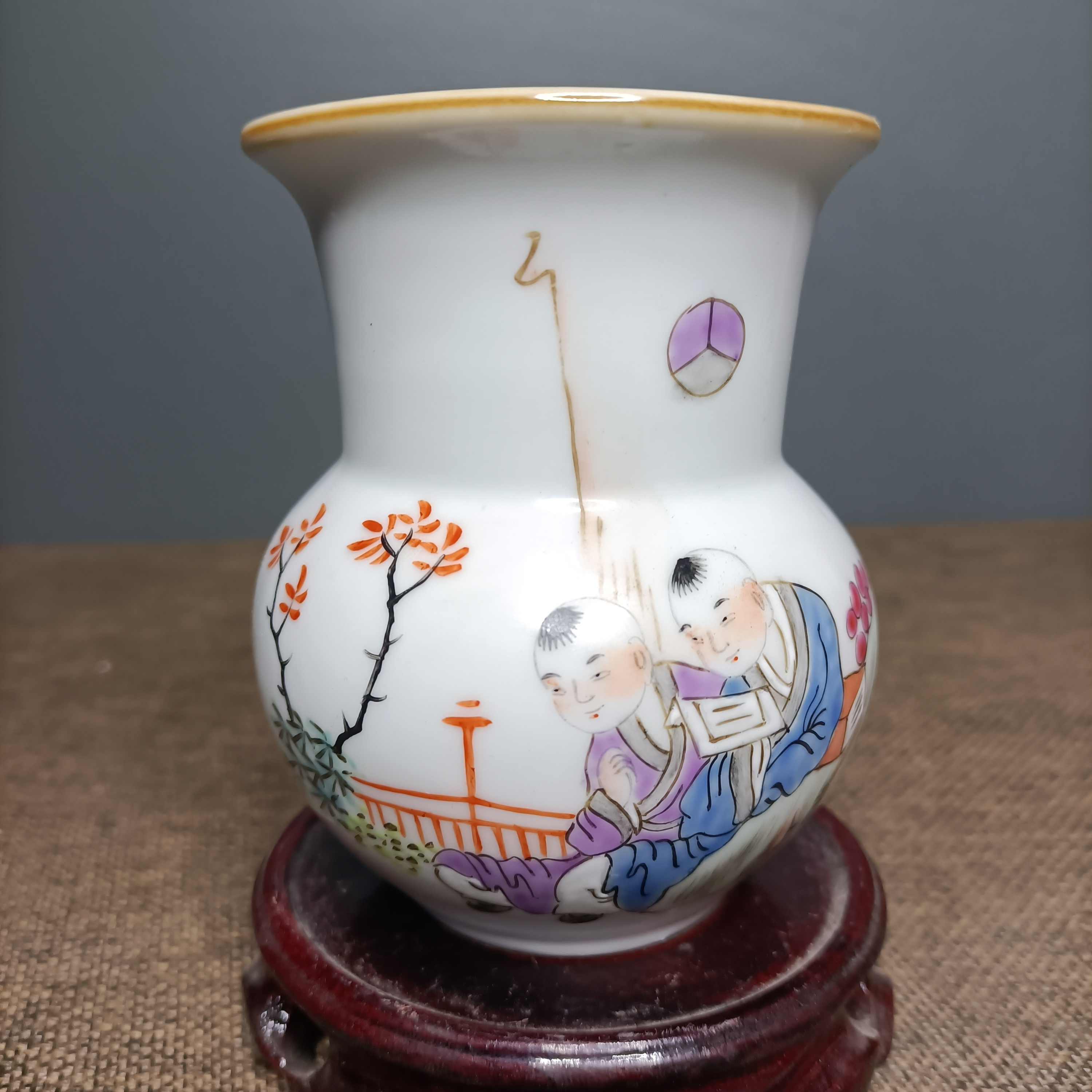 粉彩 人物 コオロギ (促織)缶 清時代 唐物 同治年製 粉彩 粉彩 人物 コオロギ (促織)缶 清時代 唐物 同治年製 粉彩 2025