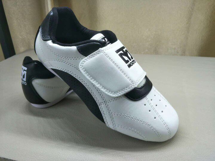 Taekwondo shoes of various styles martial arts shoes