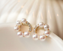 Luxury diamond group inlaid with M home gradient Garland Aurora Akoya natural sea water pearl color beads small flower earrings