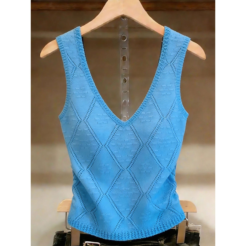 French-Style Retro Blue V-Neck Diamond-Patterned Sleeveless Knit Vest for Women, Unique Design, Versatile Top for Trendy Girls
