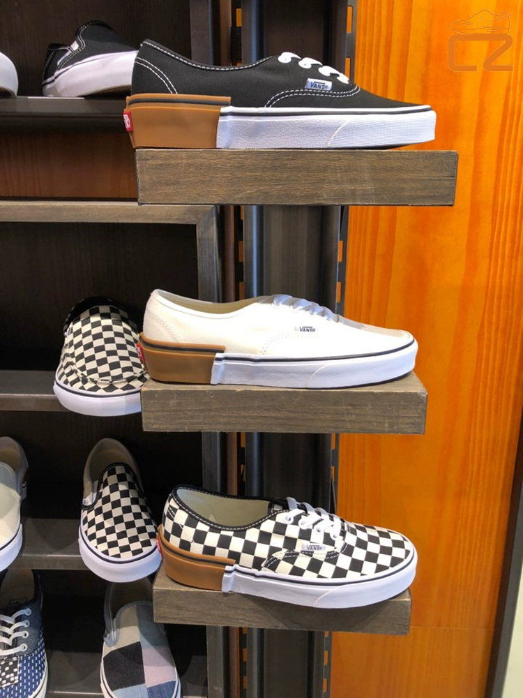 Giày tăng trưởng vans aut đen và trắng kẻ caro cổ điển khâu cao su nam và nữ giày đế thấp - Plimsolls