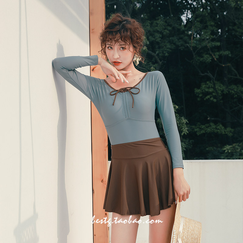 Korean in wind Morandi long sleeve shade and skinny swimsuit with a combined sun - proof hot spring swimsuit