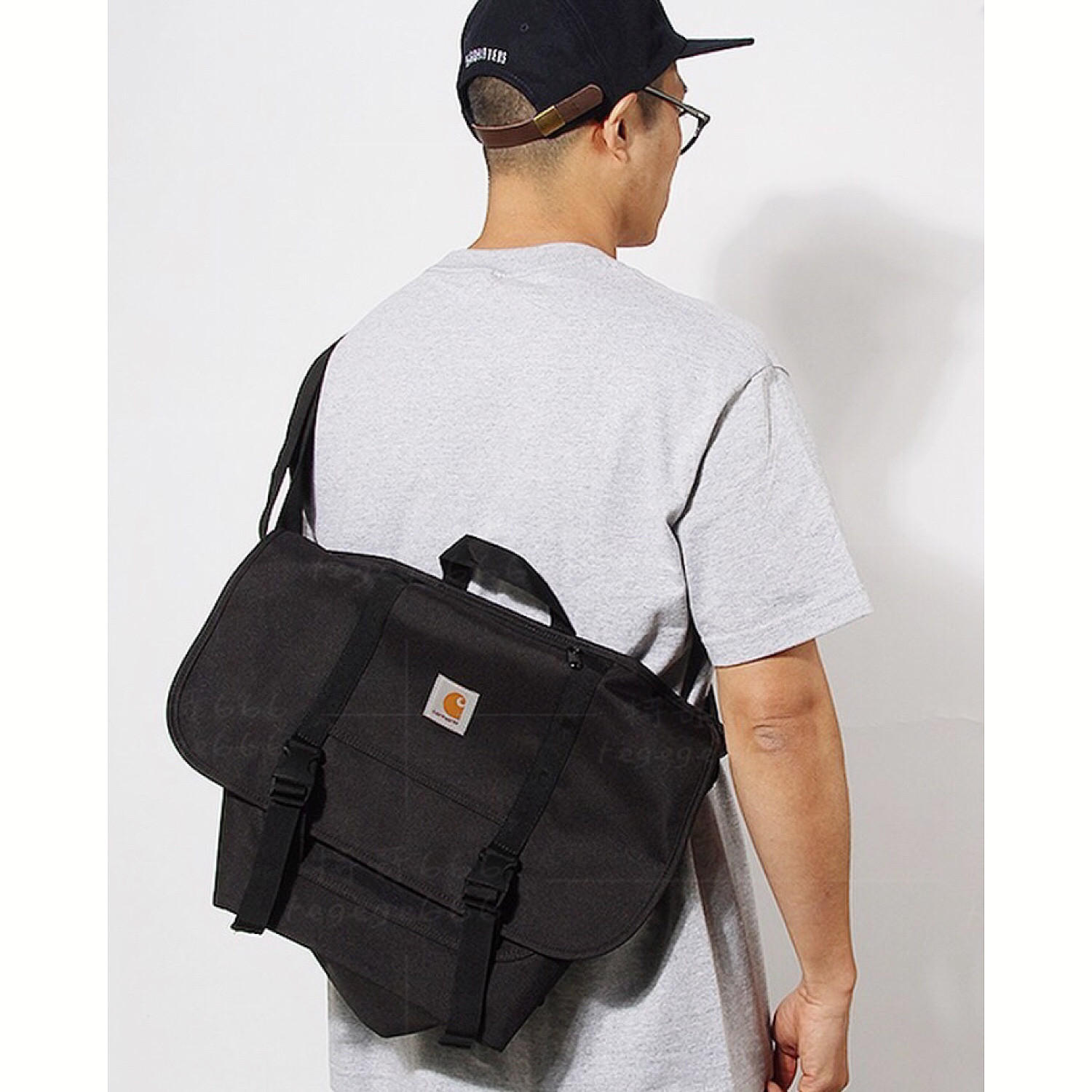 carhartt parcel messenger bag