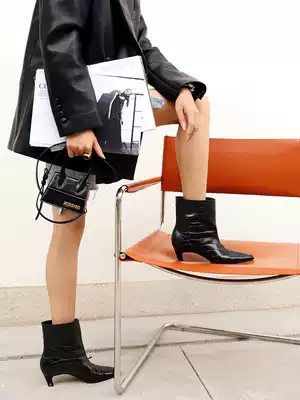 ALEXSARA Gaoding series 2021 early Autumn New handsome alligator pattern square head short boots low heel leather boots