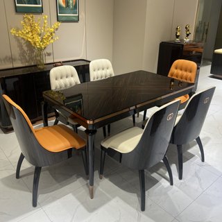 Italian-Style Light Luxury Dining Table and Chair Set, Rectangular Solid Wood Dining Table, Suitable for Various Sizes of Homes, High-End Villa Bentley Furniture