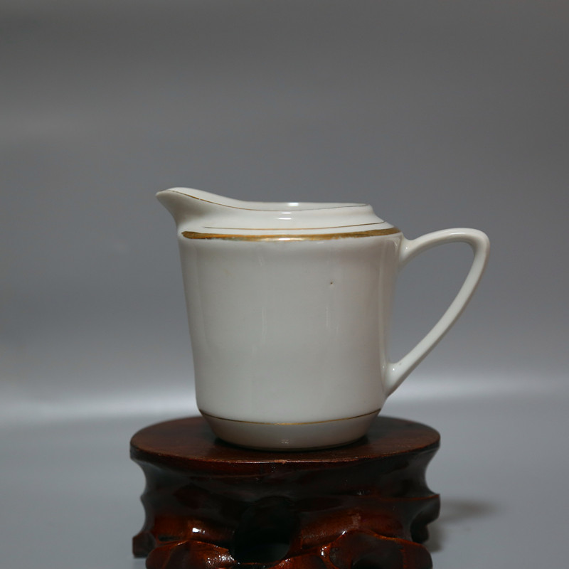 Jingdezhen Cultural Revolution Porcelain Old Factory Goods Porcelain Bag Old Nostalgic Retro 78 Years Gold Inlaid Jade Tea Dispenser Fair Cup