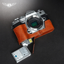 Taiwan TP leather Olympus EM5 Mark iii camera bag EM5 3 generation leather case handle case