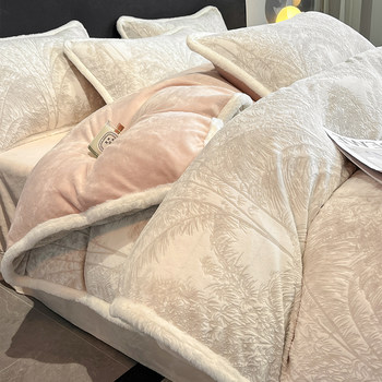 High-End Carved Velvet Four-Piece Bedding Set, Light Luxury and High-End Feel, Milk Velvet Bedding, Thickened Coral Velvet Bed Sheet and Duvet Cover