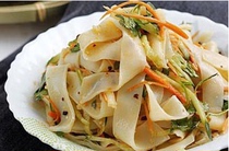 Noodles dry dough gluten 150g mixed noodle skin seasoning sweet and sour spicy refreshing to eat a bubble
