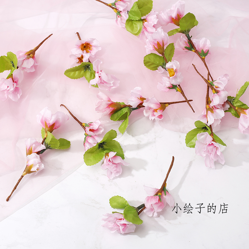 Single-branch price mini-emulation pink small peach blossom with photos and photo shooting scenes to match with decorative props